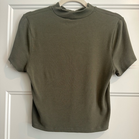 Abercrombie & Fitch Khaki Short Sleeve Tee - Picture 2 of 4